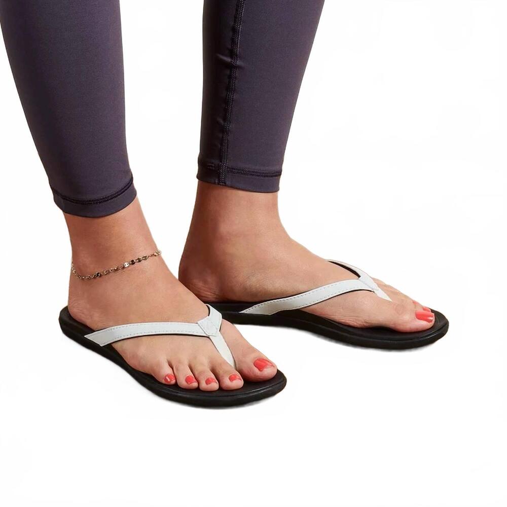 NEW OLUKAI women's ho'opio sandal in white/onyx